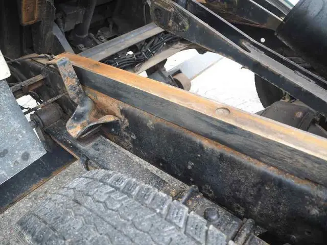 いすゞ エルフ PA-NPR81N(2WD)の写真33