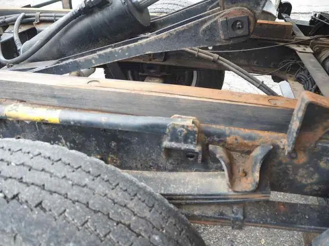 いすゞ エルフ PA-NPR81N(2WD)の写真38