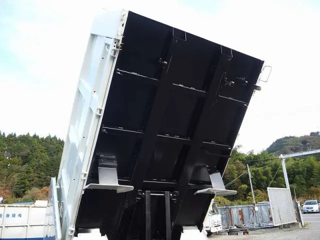 いすゞ エルフ TPG-NKS85AN(4WD)の写真20