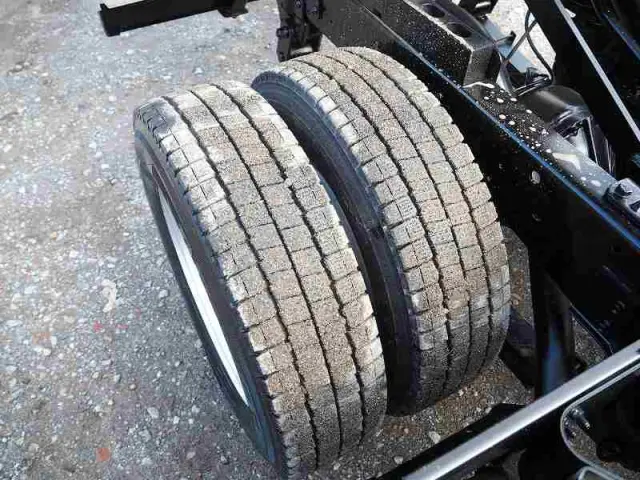 いすゞ エルフ TPG-NKS85AN(4WD)の写真25