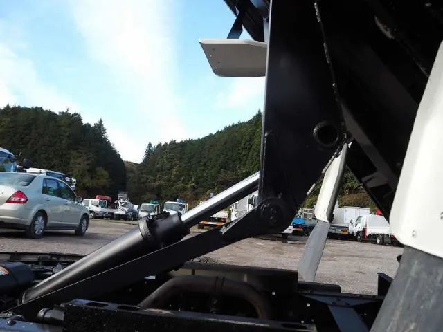 いすゞ エルフ TPG-NKS85AN(4WD)の写真36