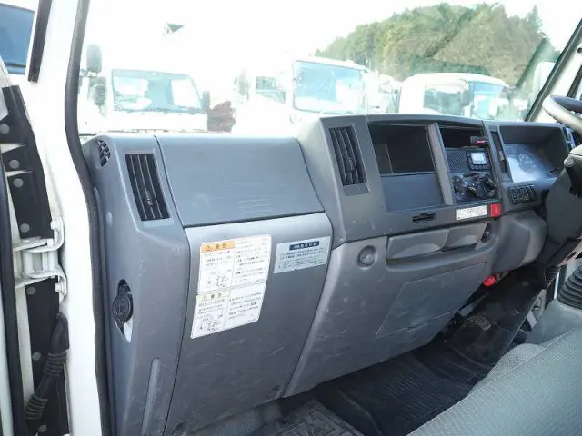 いすゞ エルフ TPG-NKS85AN(4WD)の写真45