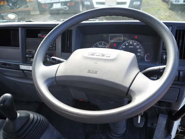 いすゞ エルフ TPG-NKS85AN(4WD)の写真48