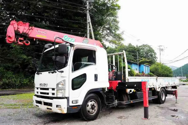 いすゞ フォワード TKG-FRR90S2(2WD)の写真1