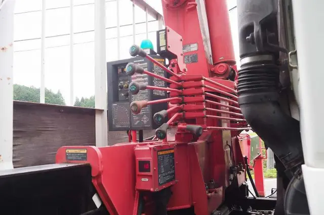 いすゞ フォワード TKG-FRR90S2(2WD)の写真12