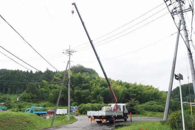 いすゞ フォワード TKG-FRR90S2(2WD)の写真15