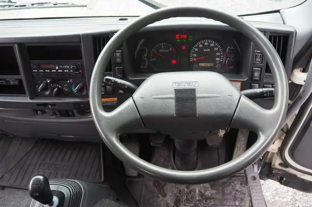 いすゞ フォワード TKG-FRR90S2(2WD)の写真48