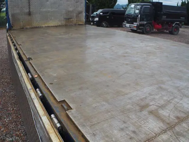 UD クオン QKG-CD5ZAW(6x2)の写真9