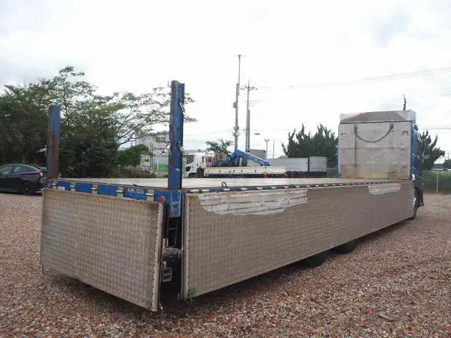 UD クオン QKG-CD5ZAW(6x2)の写真14