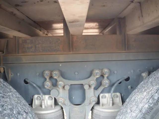 UD クオン QKG-CD5ZAW(6x2)の写真32