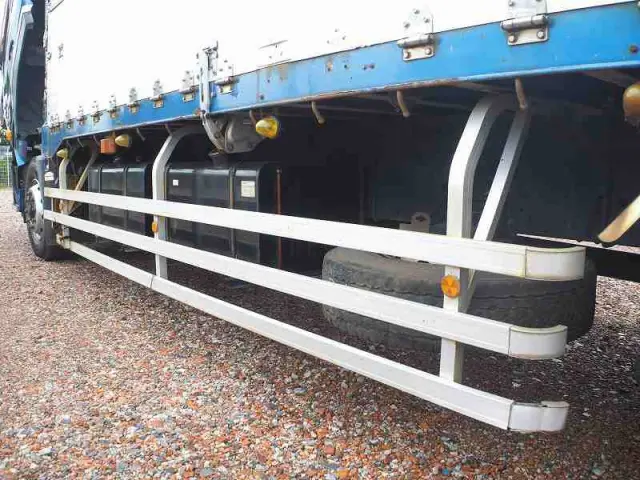 UD クオン QKG-CD5ZAW(6x2)の写真35