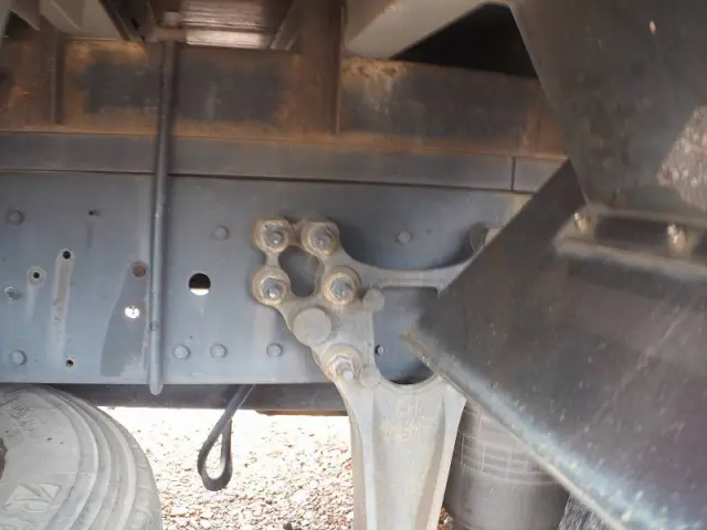 UD クオン QKG-CD5ZAW(6x2)の写真37