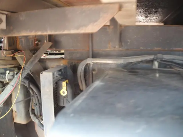 UD クオン QKG-CD5ZAW(6x2)の写真38