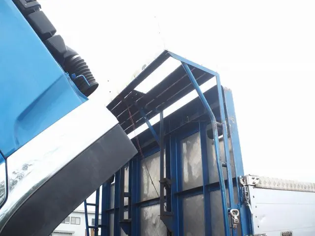 UD クオン QKG-CD5ZAW(6x2)の写真39