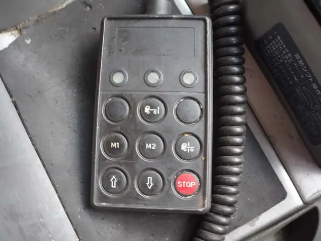 UD クオン QKG-CD5ZAW(6x2)の写真49