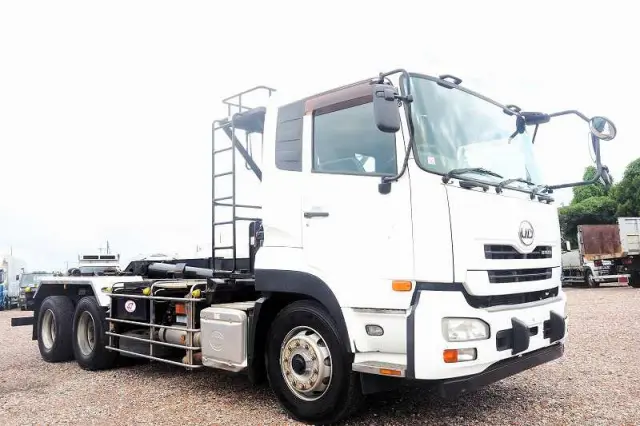 ＵＤ クオン QKG-CW5YL(6x4)の写真7