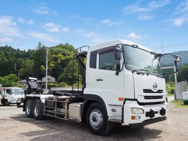 UD クオン QKG-CW5YL(6x4)の写真7