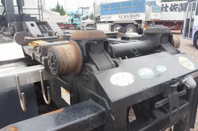 ＵＤ クオン QKG-CW5YL(6x4)の写真10