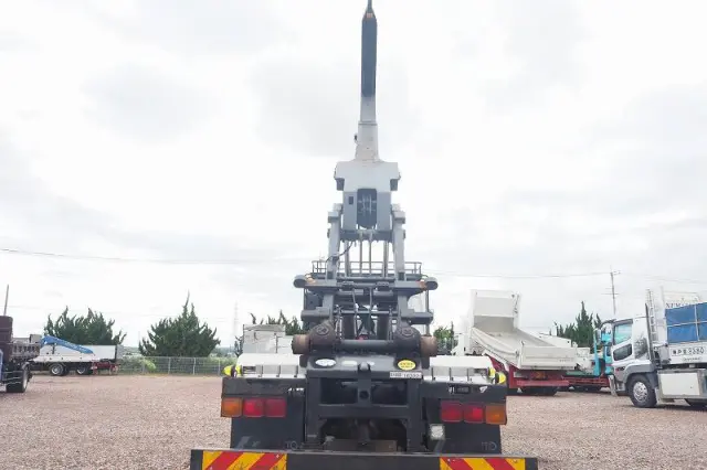 ＵＤ クオン QKG-CW5YL(6x4)の写真14