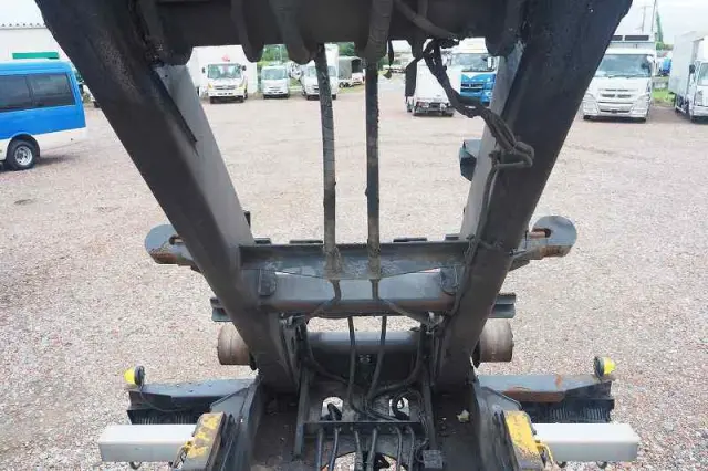 ＵＤ クオン QKG-CW5YL(6x4)の写真17