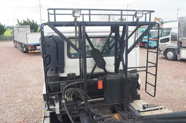 ＵＤ クオン QKG-CW5YL(6x4)の写真18