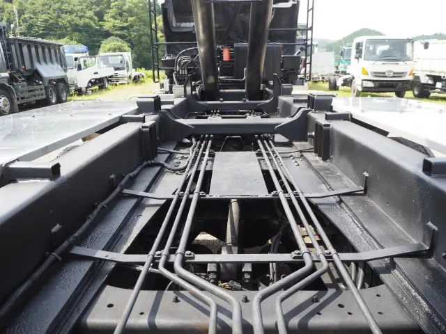 UD クオン QKG-CW5YL(6x4)の写真23