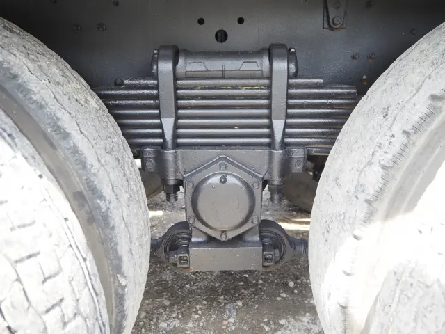 UD クオン QKG-CW5YL(6x4)の写真25