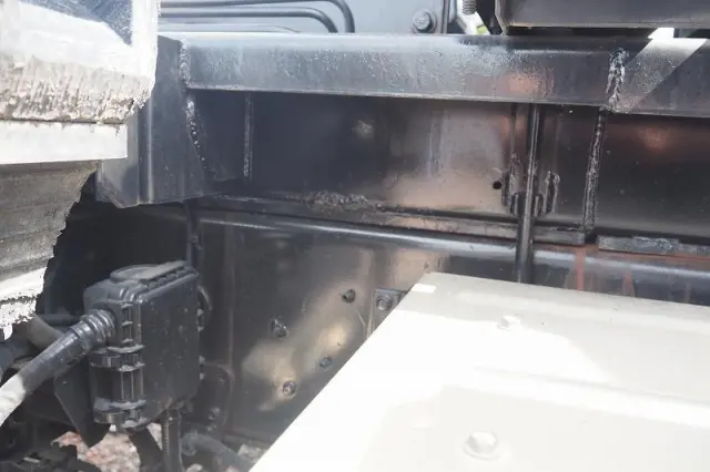 ＵＤ クオン QKG-CW5YL(6x4)の写真28