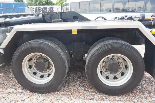 ＵＤ クオン QKG-CW5YL(6x4)の写真33