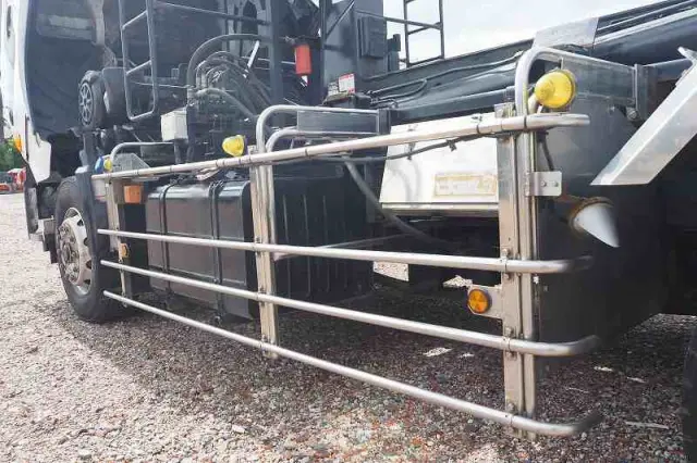 ＵＤ クオン QKG-CW5YL(6x4)の写真34