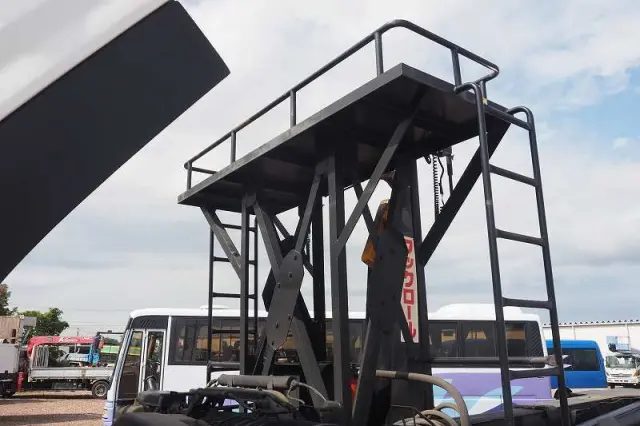 ＵＤ クオン QKG-CW5YL(6x4)の写真40