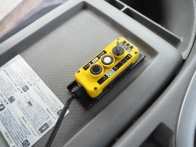 UD クオン QKG-CW5YL(6x4)の写真41