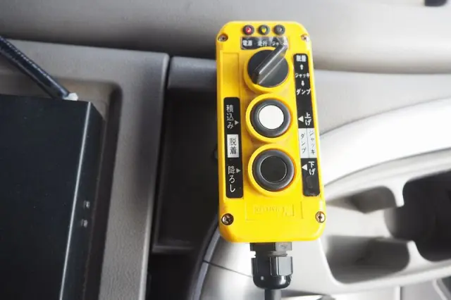 ＵＤ クオン QKG-CW5YL(6x4)の写真46