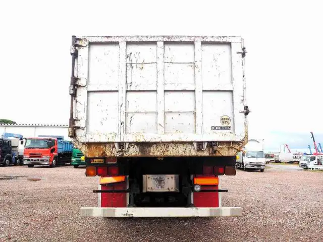 日野 プロフィア BDG-FR1EXYA(6x2)の写真4