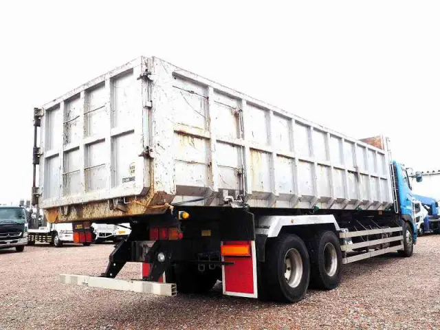 日野 プロフィア BDG-FR1EXYA(6x2)の写真6