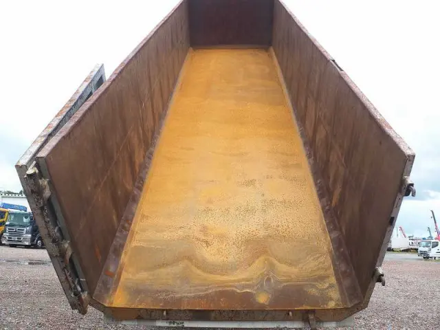 日野 プロフィア BDG-FR1EXYA(6x2)の写真24