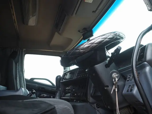 日野 プロフィア BDG-FR1EXYA(6x2)の写真44