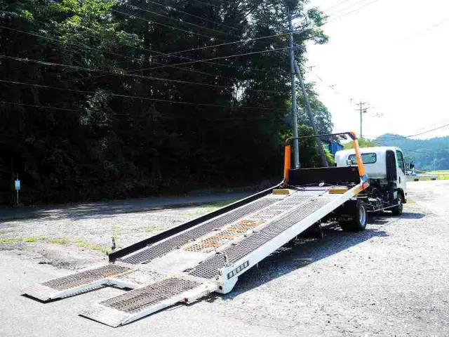 いすゞ エルフ TRG-NPR85AN(2WD)の写真5