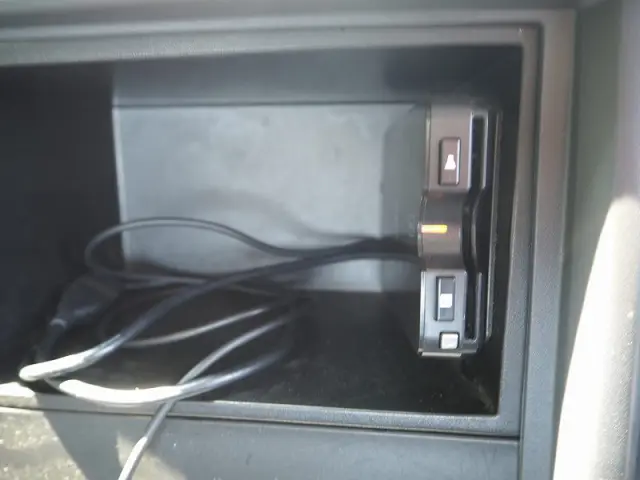 いすゞ エルフ TRG-NPR85AN(2WD)の写真42