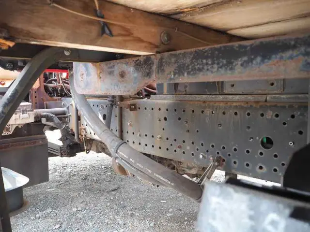 いすゞ フォワード PKG-FRR90S2(2WD)の写真38