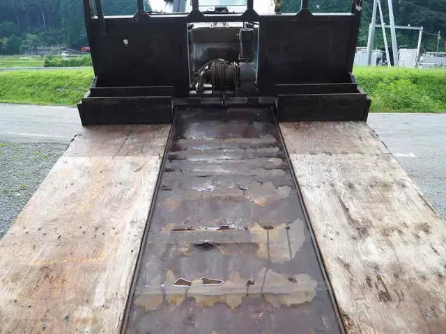 いすゞ フォワード PJ-FSR34H4(6x2)の写真27