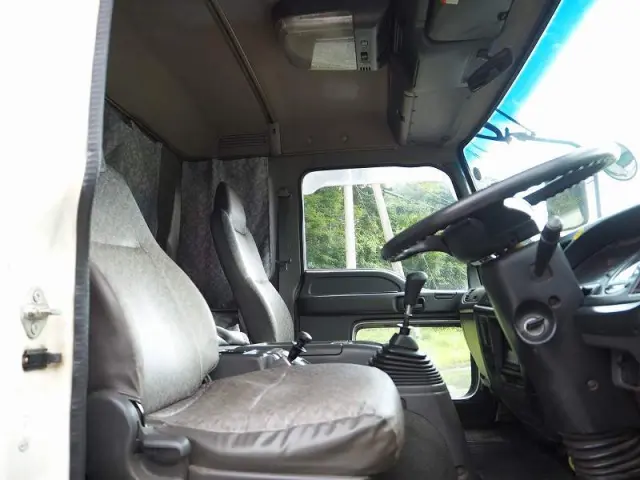 いすゞ フォワード PJ-FSR34H4(6x2)の写真45