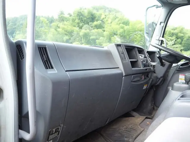 いすゞ フォワード PKG-FRR90S1(2WD)の写真44