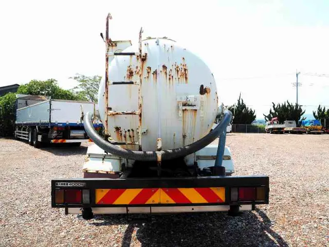 いすゞ エルフ SKG-NPR85YN(2WD)の写真4