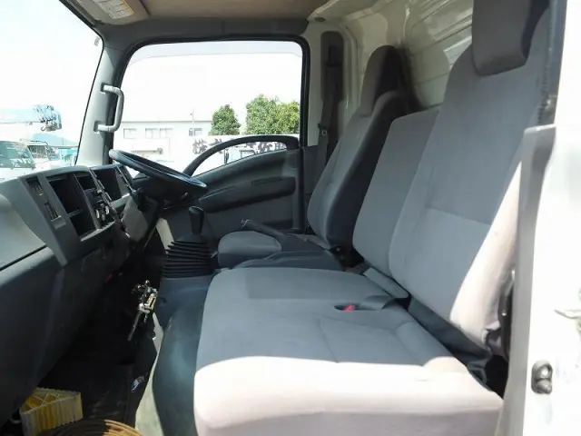 いすゞ エルフ SKG-NPR85YN(2WD)の写真34