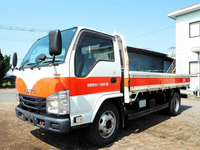 いすゞ エルフ TPG-NKR85R(2WD)の写真1