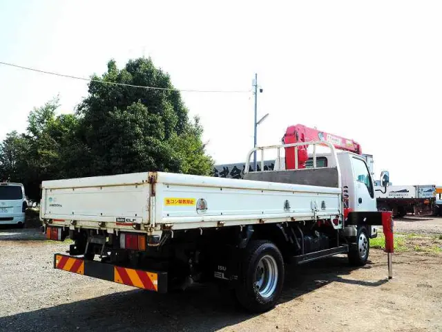 いすゞ エルフ TPG-NKR85R(2WD)の写真5