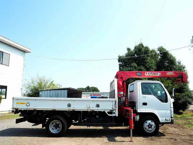 いすゞ エルフ TPG-NKR85R(2WD)の写真6