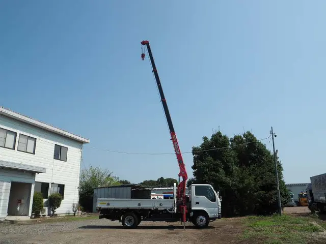 いすゞ エルフ TPG-NKR85R(2WD)の写真13