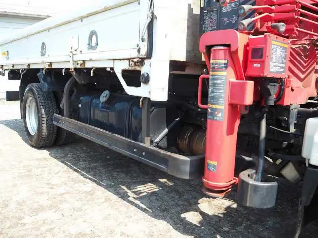 いすゞ エルフ TPG-NKR85R(2WD)の写真36